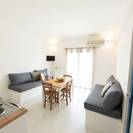 Muses Apartments Agia Anna  Exterior photo