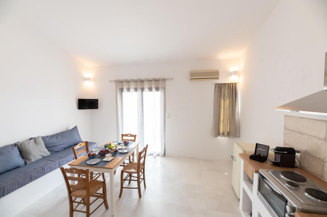 Muses Apartments Agia Anna  Exterior photo